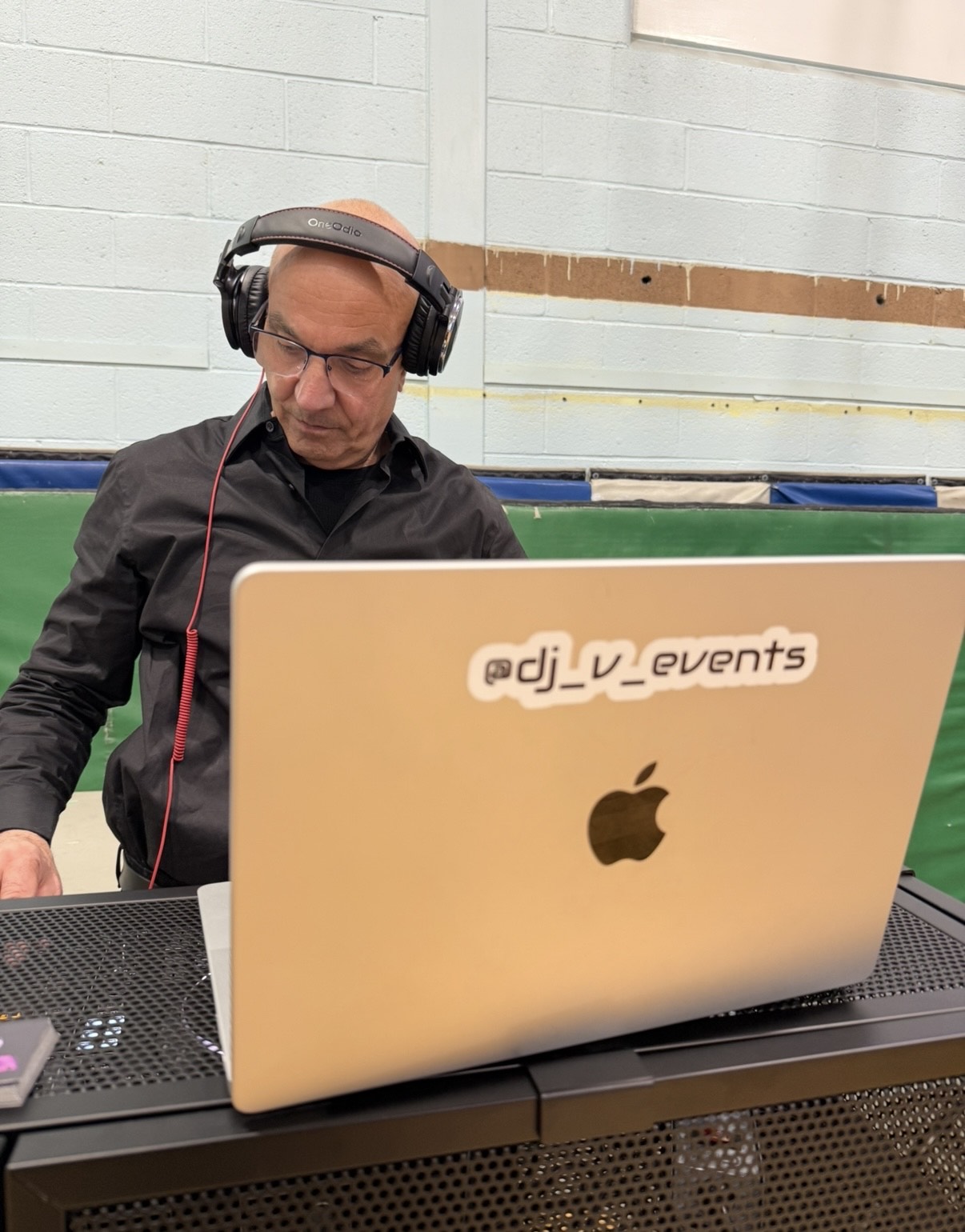 DJ Vito preparing set list